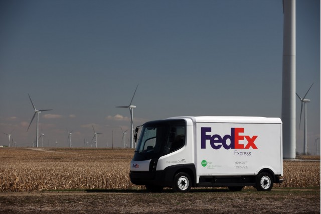 Landor (Lindon Leader, Wally Krantz) — FedEx (1994)