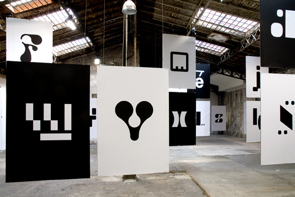Philippe Apeloig — Vivo in Typo (2008)